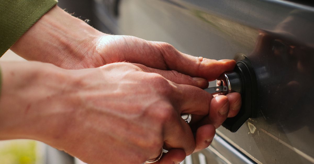 door handle lock hardware — Brampton Locksmith Expert